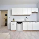 Vltava Design Apartment *