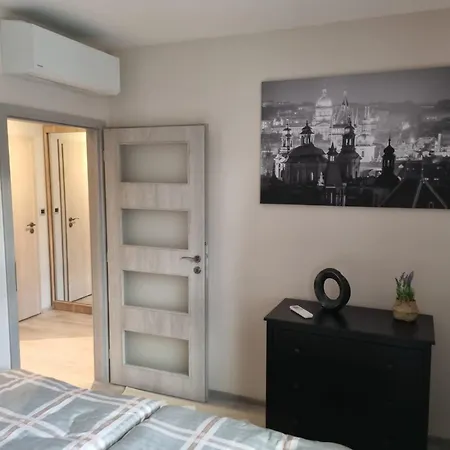 Lejlighed Vltava Design *