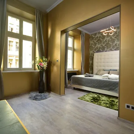 Vltava Design Apartment *
