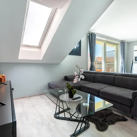 Vltava Design Apartment *