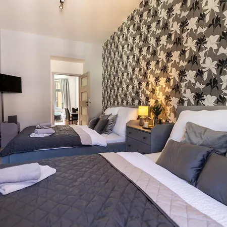 Vltava Design Apartment *