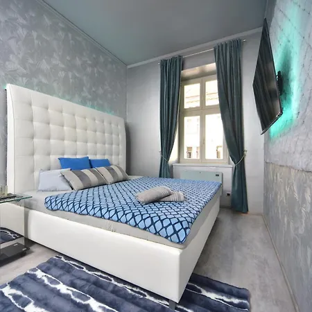 Vltava Design Apartment