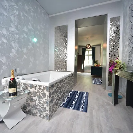 Vltava Design Apartment